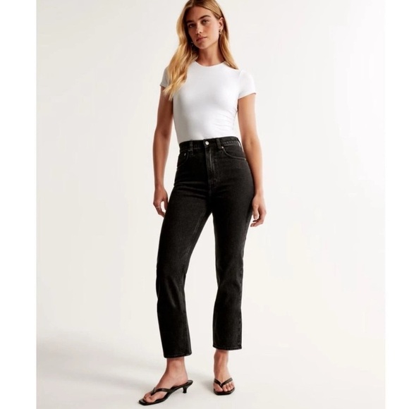 Abercrombie & Fitch The Ultra High Rise The Ankle Straight Jeans size 29 or 8 XS - Picture 1 of 10